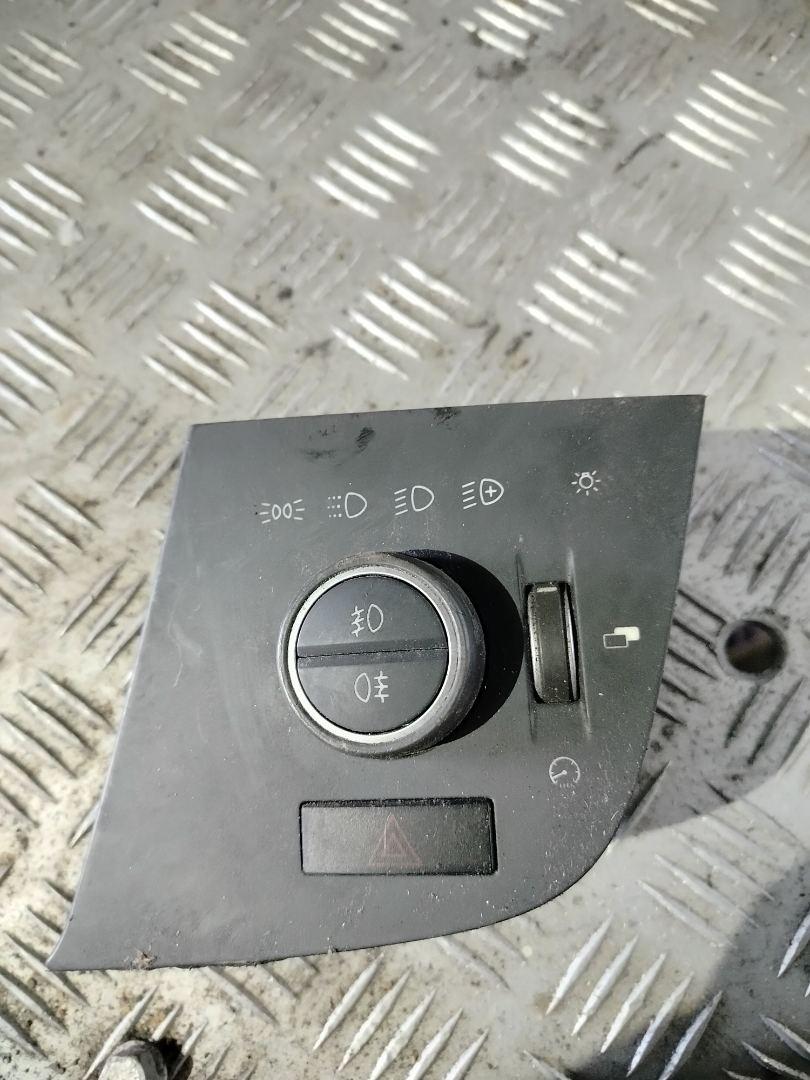 переключатель света Volvo FH 3 поколение 2013, 12.8 л., D13C500, дизель, АКПП, белый, правый руль, 21762241, 22154333 - фото №1