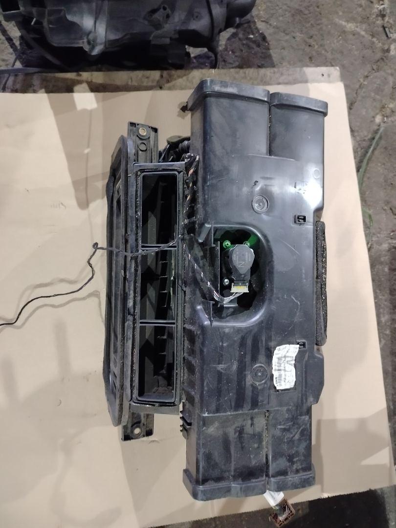 отопитель в сборе (печка) Mercedes-Benz Actros 2 поколение (MP2) 2007, A9438300560 - фото №1