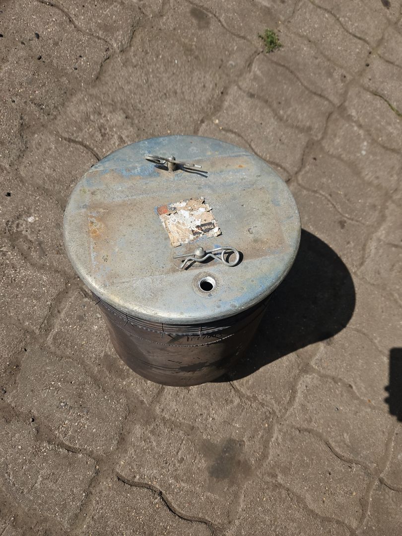 пневмоподушка Scania R 3 поколение 2006, 11.7 л., HPi, DC 12.14, дизель, МКПП, серый, правый руль, 2729185, 1543691, 1440294, 1439284, 1379392, 1369995, 1361353, 1379393, 1510195, 1731113 - фото №1