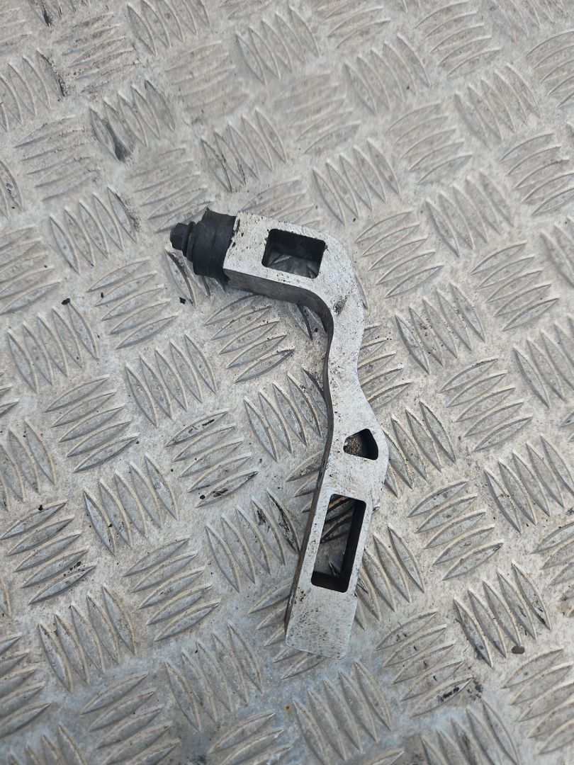 кронштейн радиатора Scania R 4 поколение 2019, 12.7 л., DC 13.148, дизель, АКПП, белый, правый руль, 2309229 - фото №1