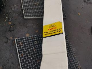 Спойлер кабины левый MAN TGX 1 поколение 2018, 12.4 л., D 2676 LF 51, дизель, АКПП, белый, правый руль, 81629100145, 81629100205