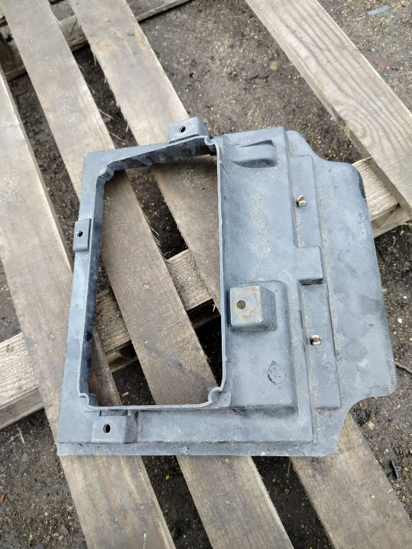 корпус салонного фильтра DAF XF 105 1 поколение 2011, 12.9 л., MX-13 340, дизель, белый, 1291877 - фото №1