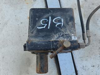 насос подъёма кабины Mercedes-Benz Actros 3 поколение (MP3) 2013, 11.9 л., OM 541.976, дизель, робот, белый, правый руль