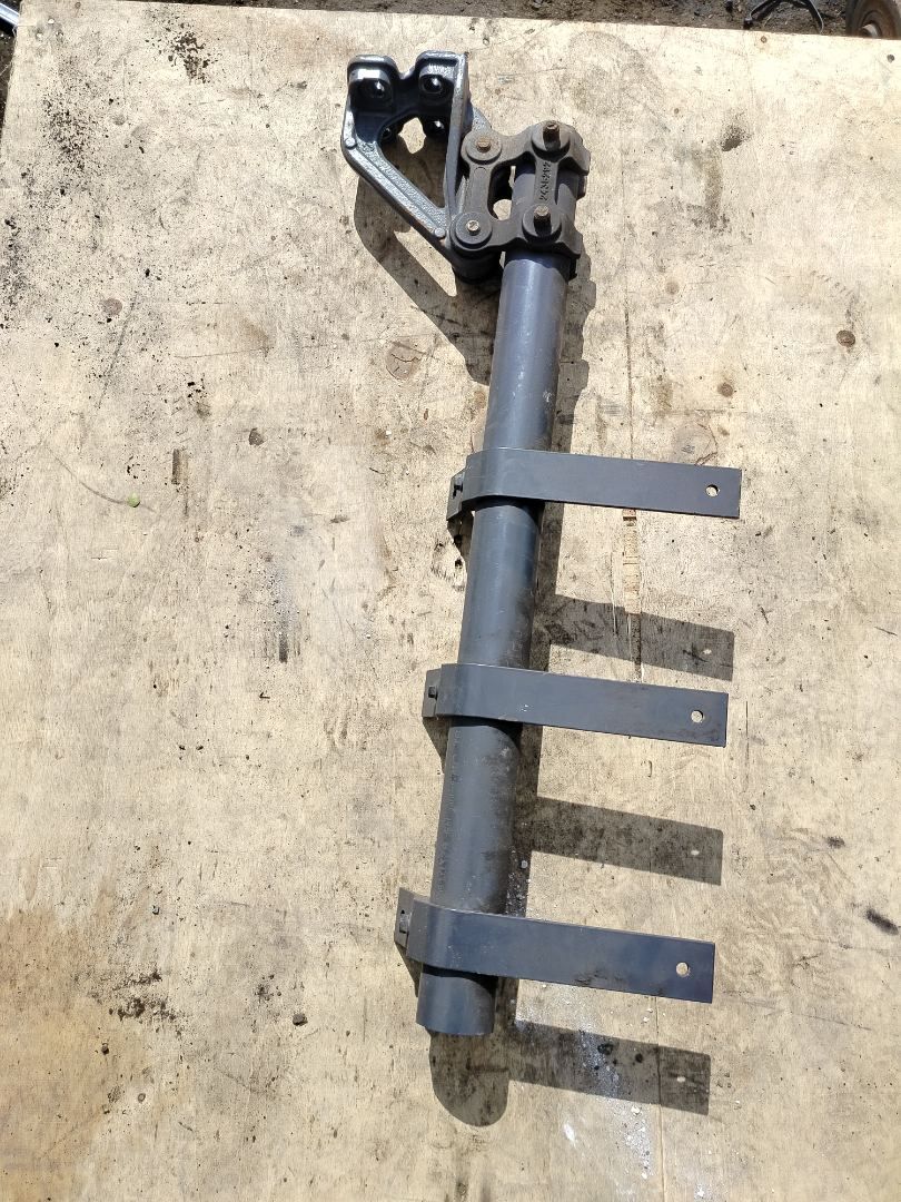 крепление ( кронштейн ) крыла Scania R 4 поколение 2019, 12.7 л., DC 13.148, дизель, АКПП, белый, правый руль, 2486659, 2438292, 2610379 - фото №1