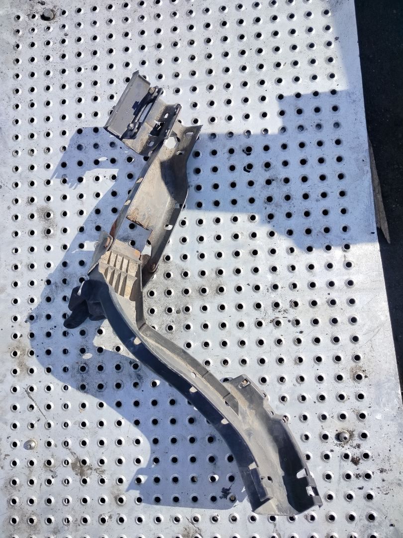 крепление проводки Scania R 4 поколение 2019, 12.7 л., DC 13.148, дизель, АКПП, белый, правый руль, 2297821, 2394076 - фото №1