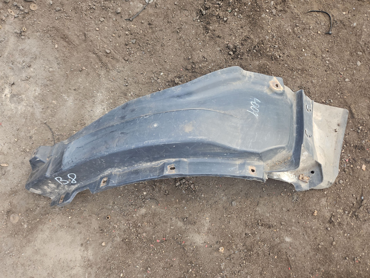 защита арок (подкрылок) Mercedes-Benz Actros 4 поколение (MP4) 2014, 12.8 л., OM 471.900, дизель, белый, правый руль, A9608814603, A9608817603 - фото №1