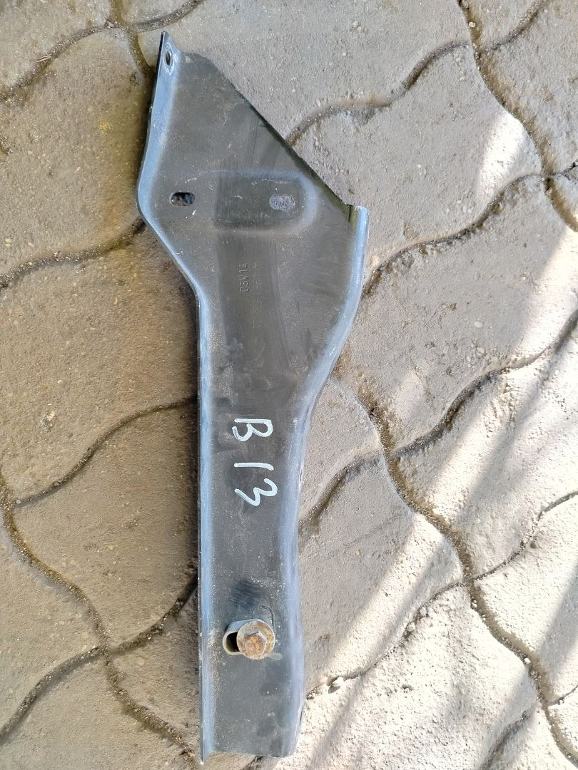 подножка Mercedes-Benz Actros 4 поколение (MP4) 2016, om471.926, дизель, АКПП, белый, правый руль, A9616602514 - фото №1