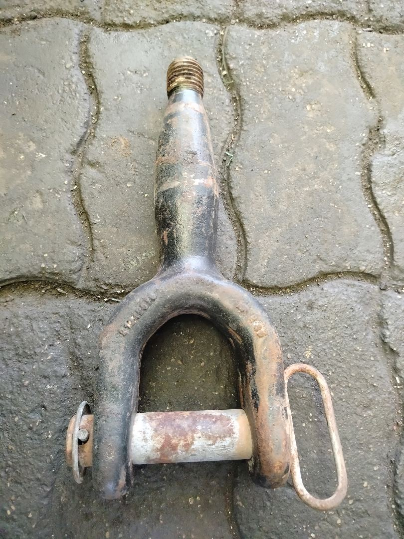 крюк буксировочный Volvo FH 3 поколение 2016, АКПП, белый, правый руль, 21313876, 21474598 - фото №1