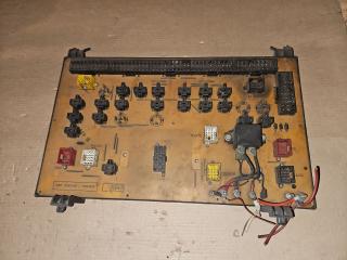 блок предохранителей DAF 95 2008, 0093319, 9093319, 0223698