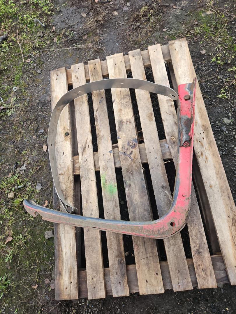 крепление бака топливного MAN TGX 1 поколение 2008, 10.5 л., D 2066 LF 36, дизель, белый, грузовик, 81418015487, 81418010253, 81418012843 - фото №1