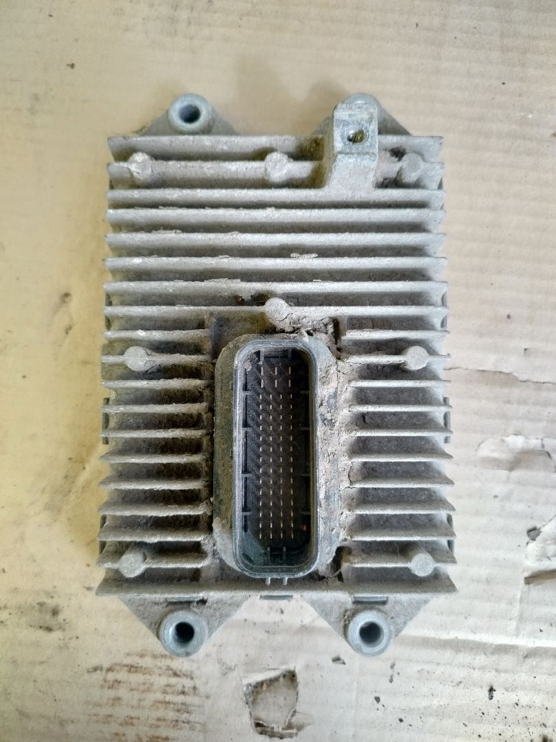 блок управления AdBlue Volvo FH 3 поколение 2013, 12.8 л., D13C500, дизель, АКПП, серый, правый руль, 21870075, 22449430, 23719482, 21911783 - фото №1