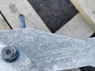 кронштейн торсиона кабины Scania R 4 поколение 2019, 12.7 л., DC 13.148, дизель, АКПП, белый, правый руль, 2553512, 2435332