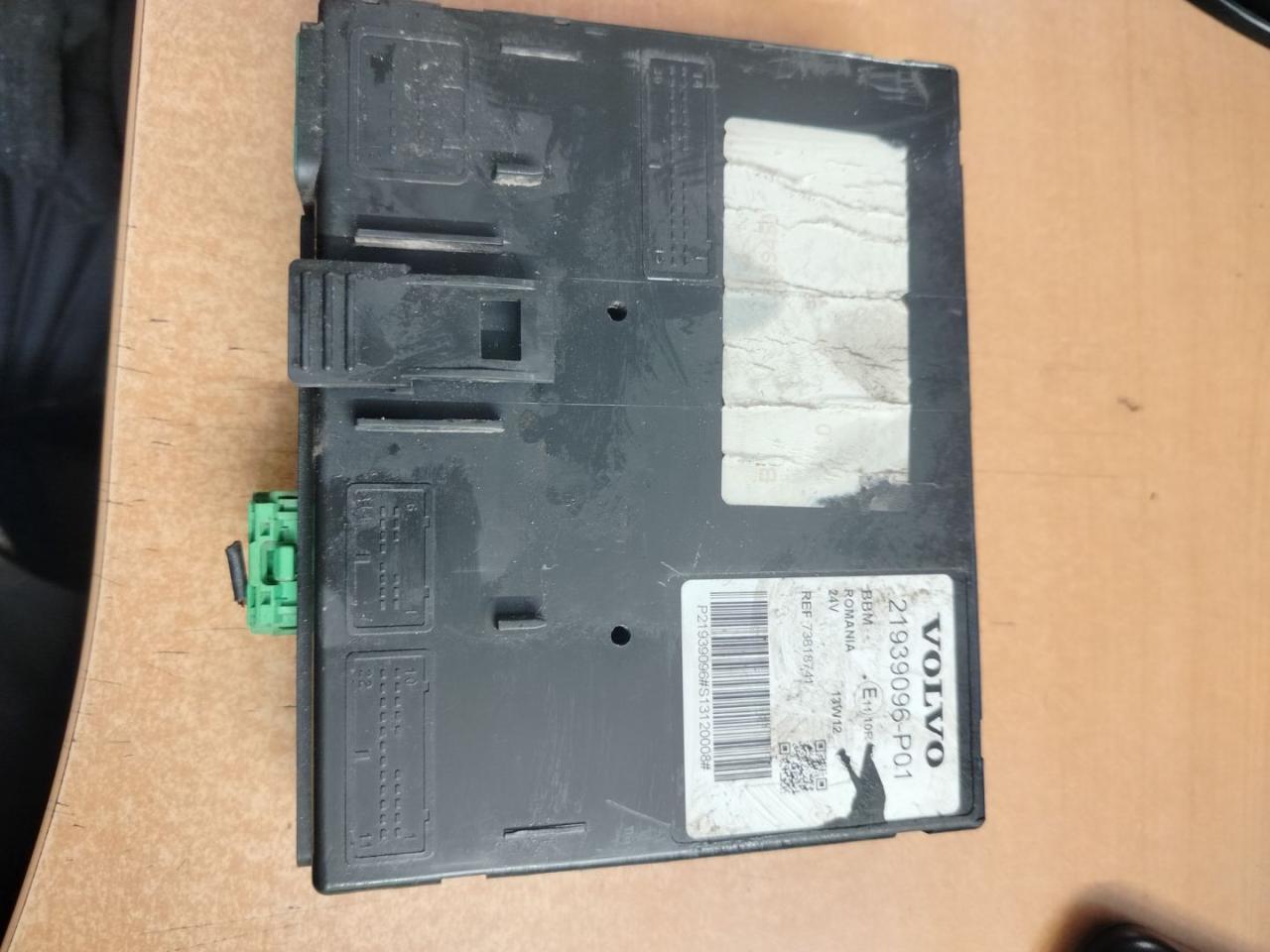 блок управления (другие) Volvo FH 3 поколение 2013, 12.8 л., D13C500, дизель, АКПП, белый, правый руль, 22148841, 22451940, 21939096 - фото №1