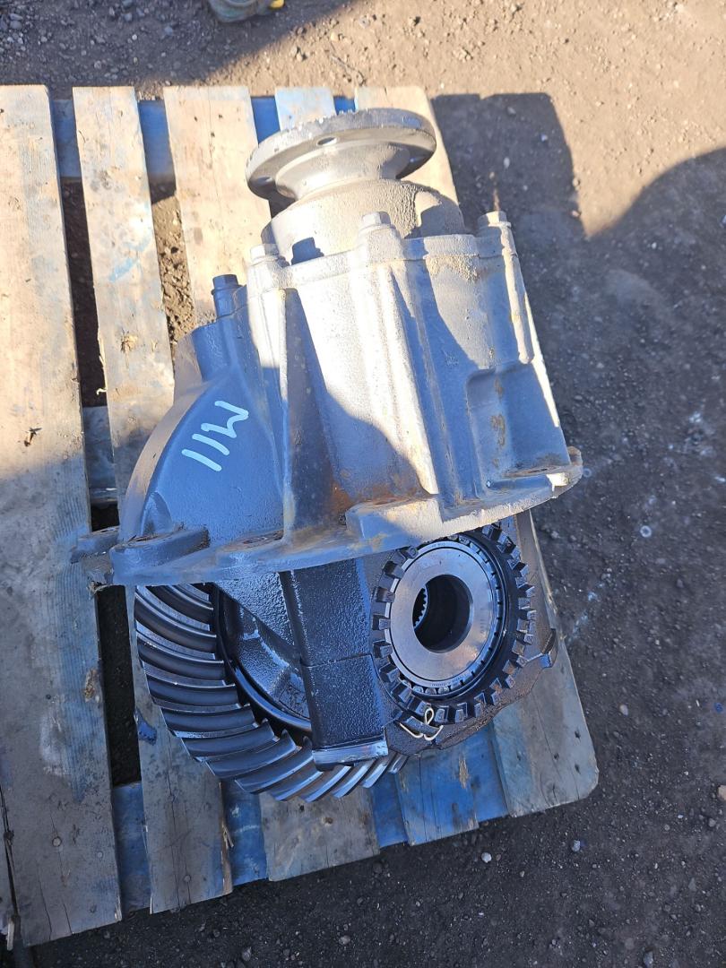 редуктор заднего моста MAN TGX 1 поколение 2017, 12.4 л., D 2676 LF 52, дизель, АКПП, белый, правый руль, HY1350, 81350106301, 81350109301 - фото №1