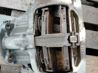 суппорт передний правый Mercedes-Benz Actros 4 поколение (MP4) 2015, 12.8 л., OM 471.900, дизель, МКПП, белый, правый руль, A9604200601, SK7, K082433