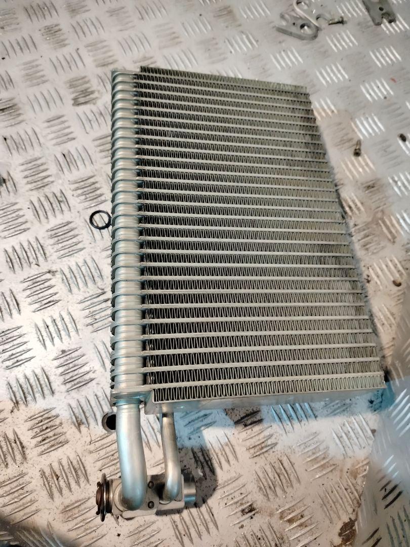 радиатор отопителя (печки) Mercedes-Benz Actros 2 поколение (MP2) 2007, розовый, грузовик, A9438300160, 7009315 - фото №1