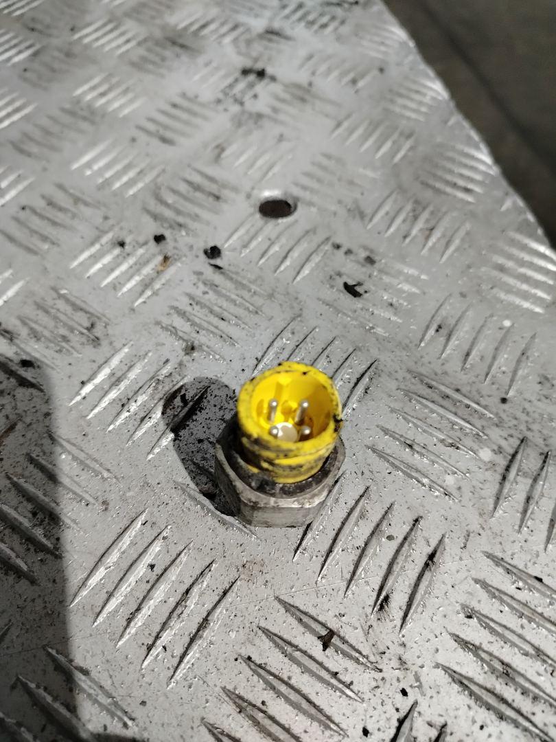 датчик (прочие) MAN TGX 1 поколение 2018, 12.4 л., D 2676 LF 51, дизель, АКПП, белый, правый руль, 81255140045, 81255140035, 81255146007, 81255200209, 81255140031 - фото №1