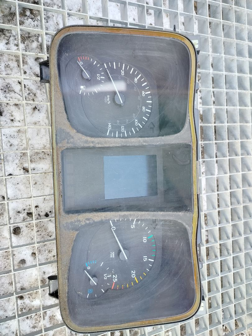 щиток приборов (приборная панель) Mercedes-Benz Actros 4 поколение (MP4) 2016, om471.926, дизель, АКПП, белый, правый руль, A0104461521, A0104465521 - фото №1