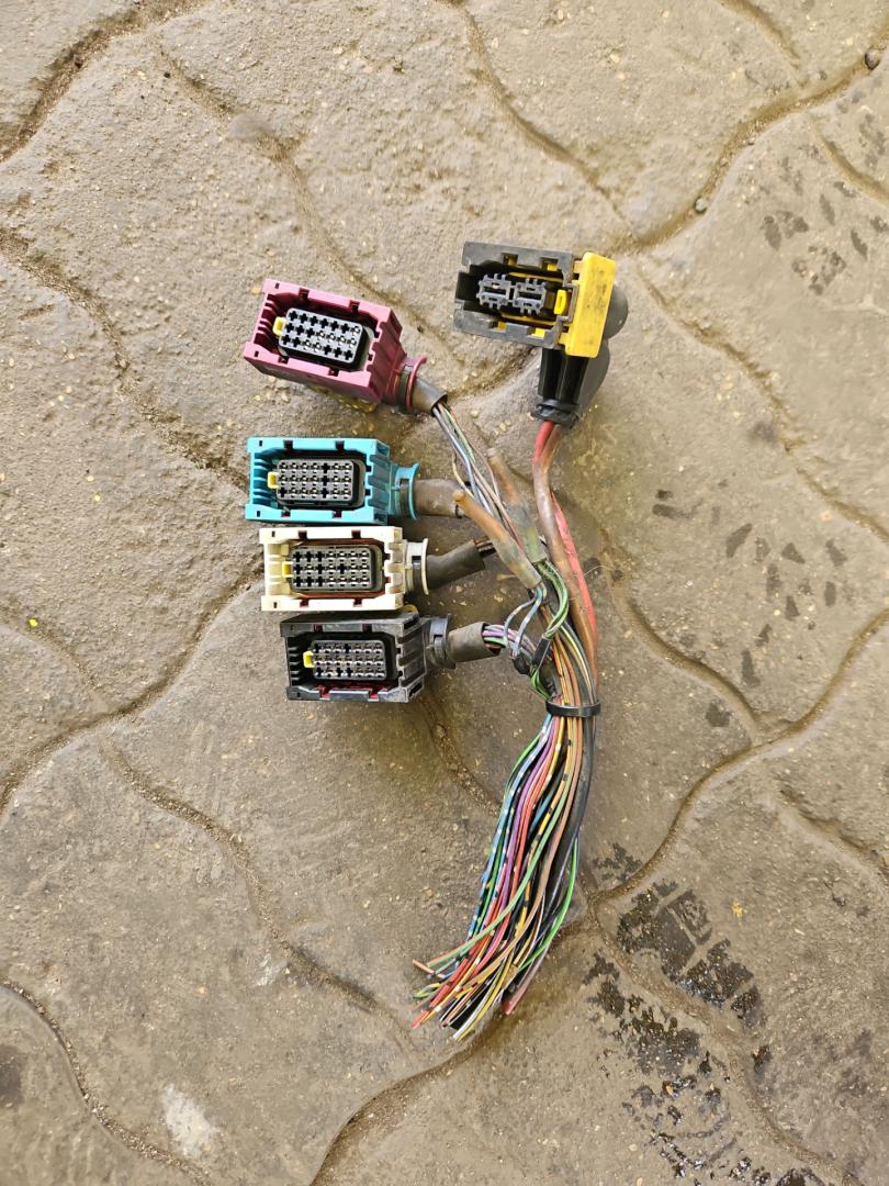 проводка Mercedes-Benz Actros 2 поколение (MP2) 2006, МКПП, синий, грузовик, A0155459226, A0165455126, A0165451626, A0165451526, A0155459126 - фото №1