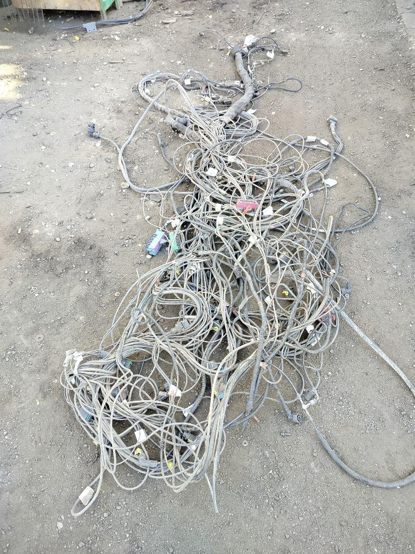 проводка Scania R 4 поколение 2019, 12.7 л., DC 13.148, дизель, АКПП, белый, правый руль, 9259338, 2592847, 2592858, 2669897, 2669482, 2437410, 2425973, 2664052, 2393558, 2472457, 2445168, 2664194, 2476415 - фото №1