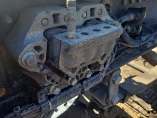 подушка крепления КПП Scania R 4 поколение 2019, 12.7 л., DC 13.148, дизель, АКПП, белый, правый руль, 2592761, 2222211