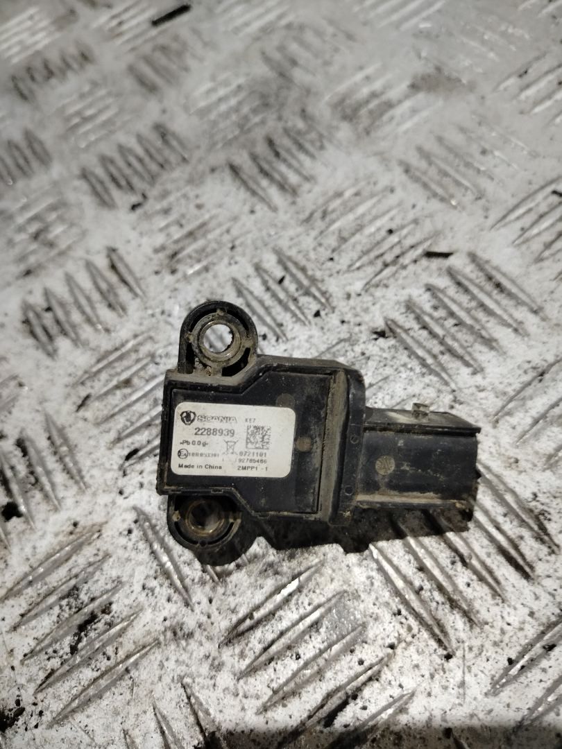 датчик давления во впускном коллекторе Scania R 4 поколение 2019, 12.7 л., DC 13.148, дизель, АКПП, белый, правый руль, 2831673, 2288939 - фото №1