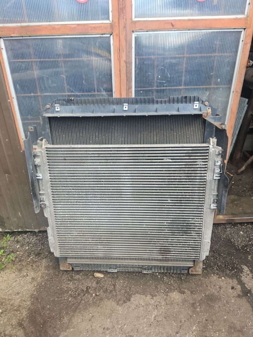 кассета радиаторов Mercedes-Benz Actros 4 поколение (MP4) 2016, om471.926, дизель, АКПП, белый, правый руль, A9605000002, A9605052255, A9605000901, A9605002501 - фото №1