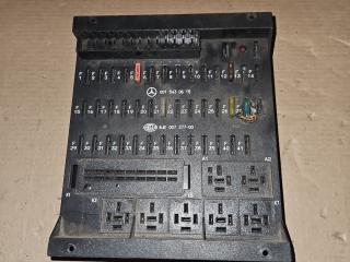 блок предохранителей Mercedes-Benz Actros 2 поколение (MP2) 2006, A0015430615, 8JE00737700