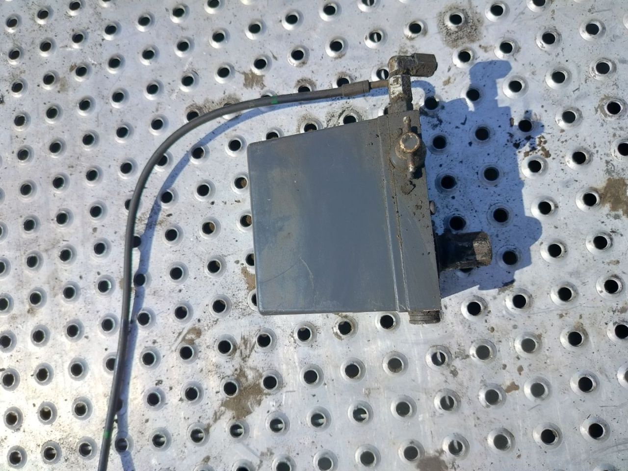 насос подъёма кабины Scania R 4 поколение 2019, 12.7 л., DC 13.148, дизель, АКПП, белый, правый руль, 2081521, 2861574 - фото №1