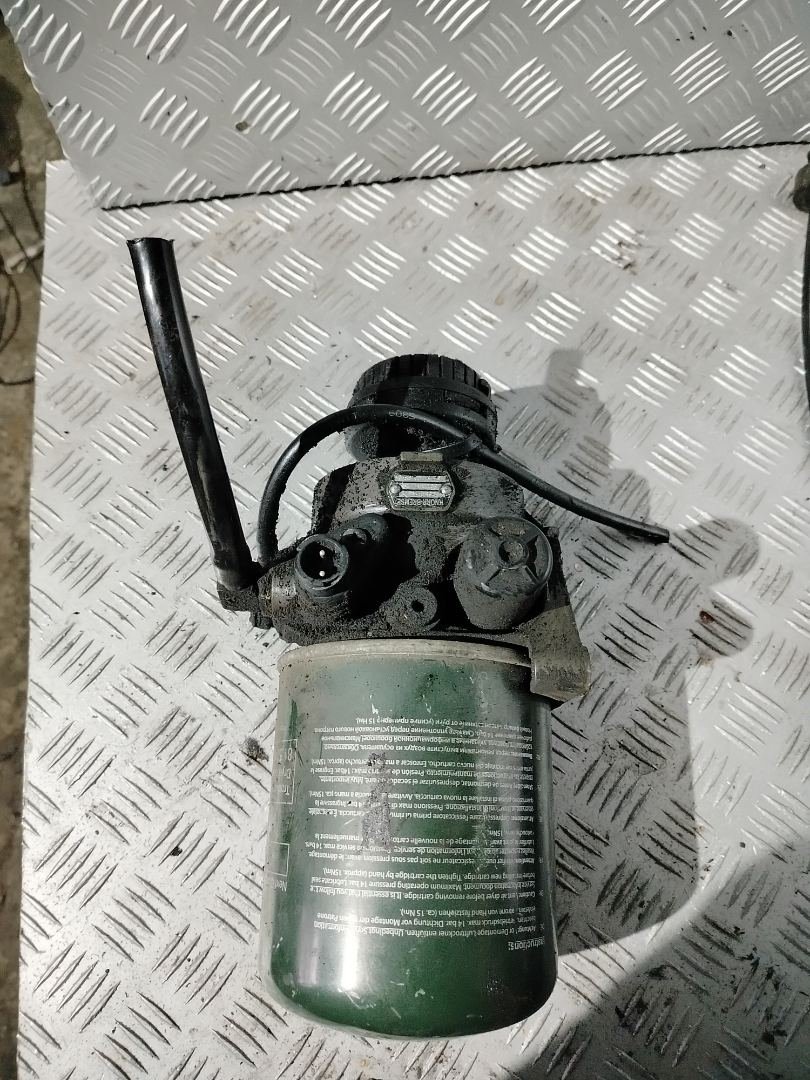 Осушитель воздуха / влагоотделитель MAN TGX 1 поколение 2018, 12.4 л., D 2676 LF 51, дизель, АКПП, белый, правый руль, 81521026370, 81521026218, K017711, 81521026410, LA8543, K152875N50, LA8585 - фото №1