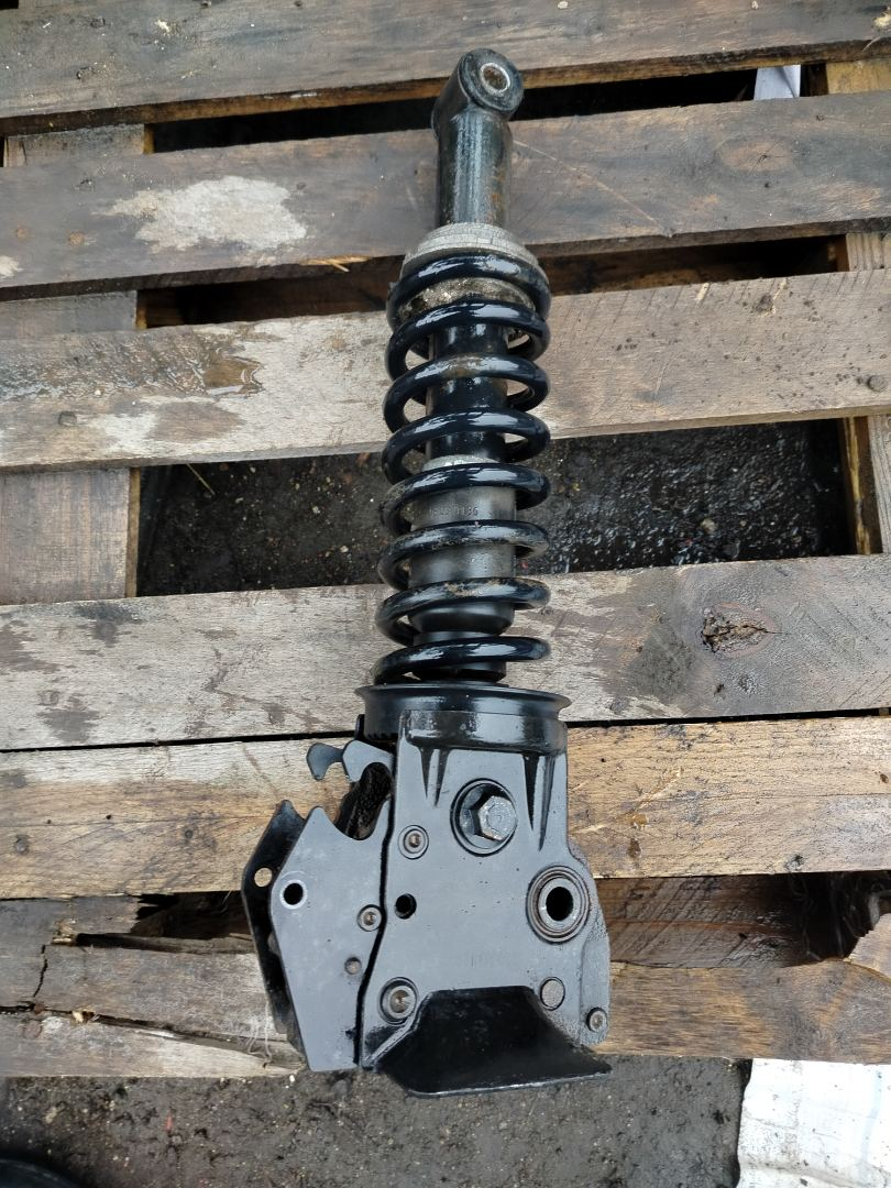 замок кабины Volvo FH 3 поколение 2013, 12.8 л., D13C500, дизель, АКПП, серый, правый руль, 21739593, 21544777, 21171970, 22247233, 21752342, 22128971, 21171975, 21770411 - фото №1