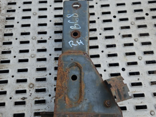 крепление бампера Mercedes-Benz Actros 3 поколение (MP3) 2008, розовый, грузовик, A9303100809