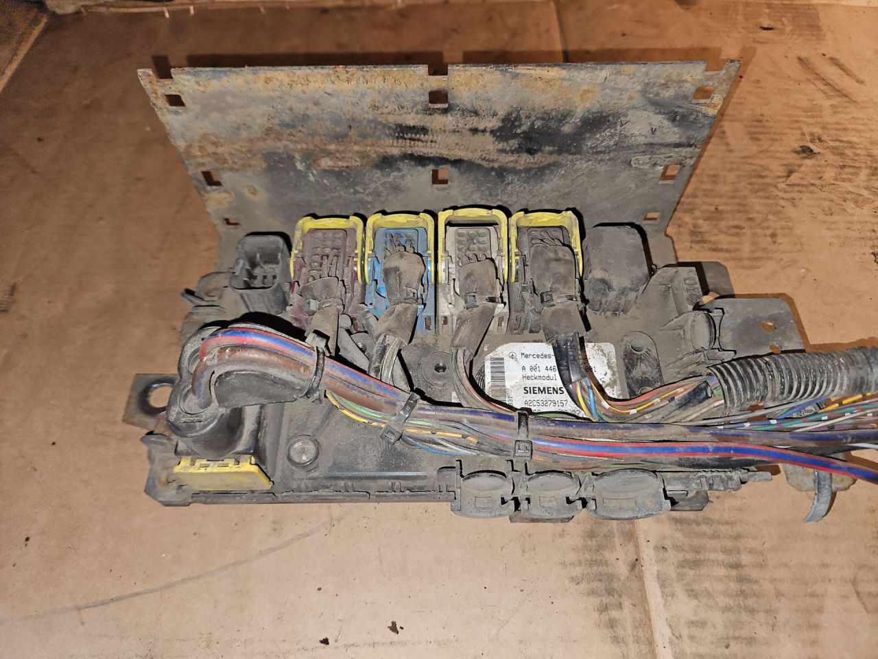 блок управления (другие) Mercedes-Benz Actros 2 поколение (MP2) 2007, A0014462717 - фото №1