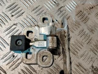 петля двери Volvo FH 3 поколение 2013, 12.8 л., D13C500, дизель, АКПП, серый, правый руль, 82319029, 23311945