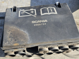 блок предохранителей Scania R 4 поколение 2019, 12.7 л., DC 13.148, дизель, АКПП, белый, правый руль, 2844404, 2568757, 2534556, 2844415, 2568760