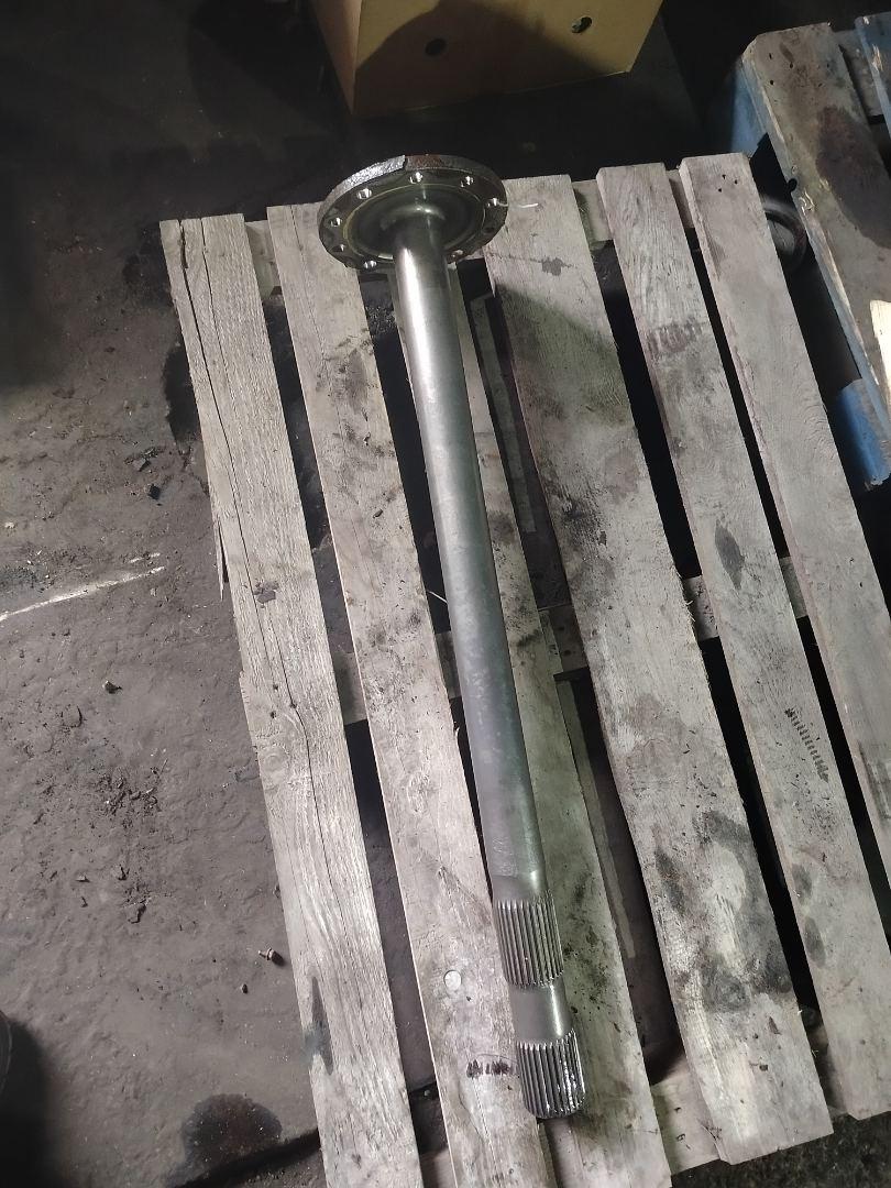 полуось (приводной вал, ШРУС) MAN TGX 1 поколение 2017, 12.4 л., D 2676 LF 52, дизель, АКПП, белый, правый руль, 81355020146 - фото №1