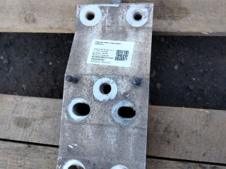 кронштейн торсиона кабины Scania R 4 поколение 2019, 12.7 л., DC 13.148, дизель, АКПП, белый, правый руль, 2553512, 2435332