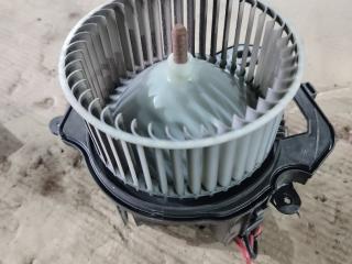 моторчик печки Volvo FH 3 поколение 2016, АКПП, белый, правый руль, 0130101519, 21014375, W7139004