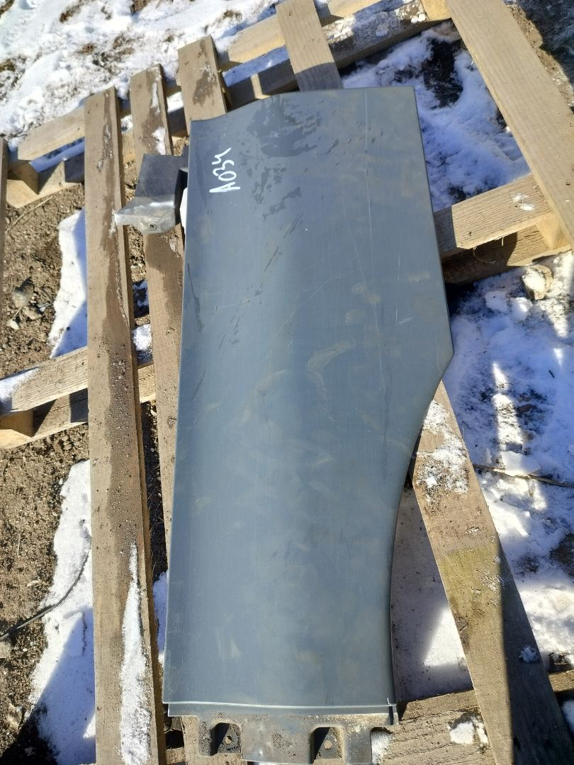 крыло MAN TGX 1 поколение 2018, 12.4 л., D 2676 LF 51, дизель, АКПП, белый, правый руль, 81615100409, 81615100411, 81615100377 - фото №1