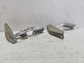 петля капота Ford Focus 1 поколение 2000, 1.4 л., FXDC, бензин, МКПП, серебро, хетчбэк 3 дв., передний привод, XS4116801AF, XS4116800AE - фото №3