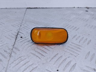 повторитель поворота на крыле Chevrolet Alero 1 поколение 2000, 2.4 л., бензин, АКПП, красный, седан, передний привод