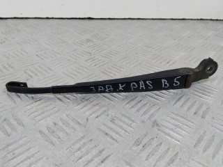 щеткодержатель задний Volkswagen Passat B5 (1996 - 2001), 3B9955707A