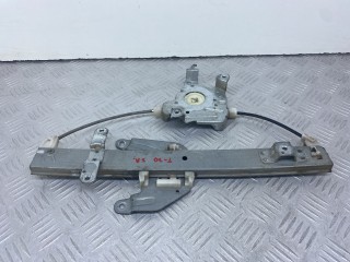 стеклоподъемник задний левый Nissan X-Trail T30 2004, 2.0 л., QR20DE, бензин, внедорожник 5 дв.