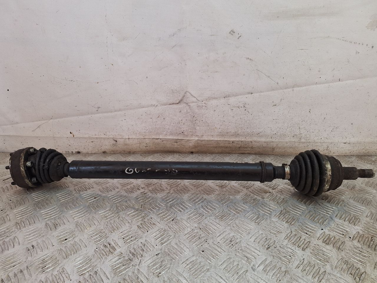 полуось передняя правая (приводной вал, ШРУС) Volkswagen Golf 4 поколение (1997 - 2006), 1J0407272AP - фото №1