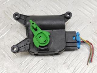 моторчик заслонки печки Audi A4 B6 2003, 1.6 л., бензин, МКПП, голубой, седан, передний привод, правый руль, 0132801303, 8E1820511B