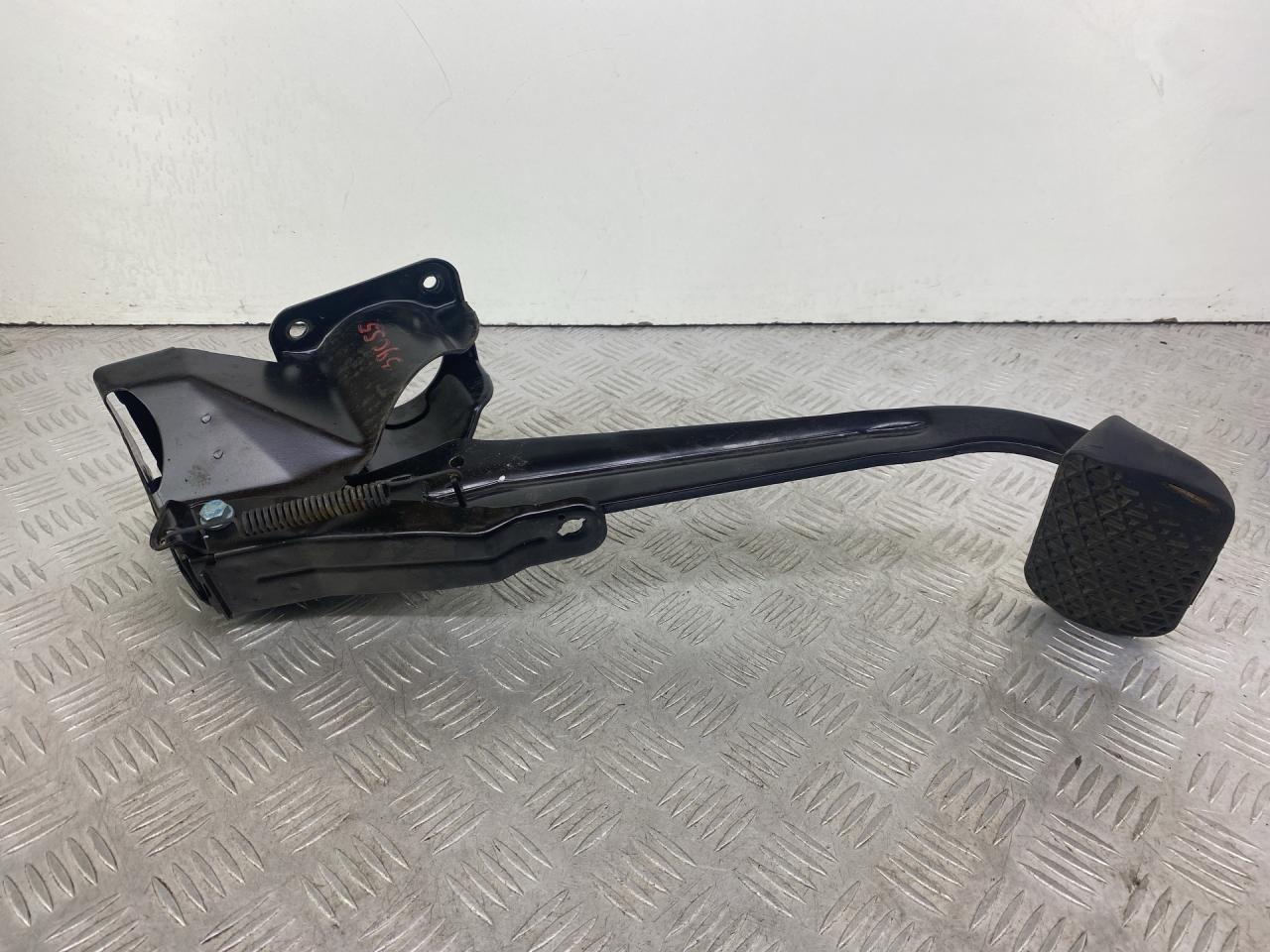 педаль тормоза Mercedes-Benz Vito W639 2006, 3.2 л., M 112.951, бензин, АКПП, черный, задний привод, A6392901801 - фото №1
