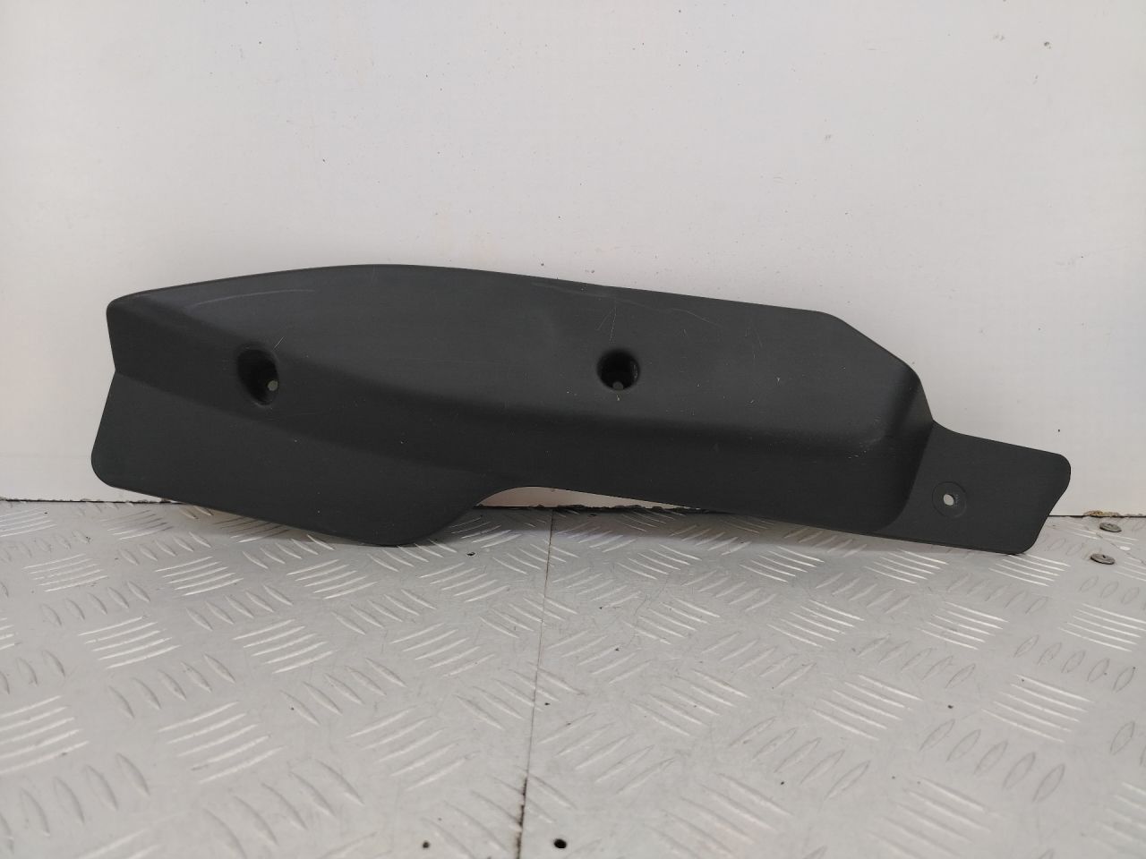 обшивка крышки багажника Peugeot 206 1 поколение 2002, 1.6 л., NFU (TU5JP4), бензин, МКПП, черный, кабриолет, передний привод, 9640569277 - фото №1