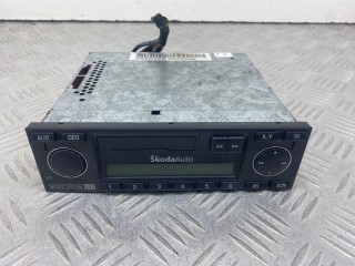 магнитола Skoda Octavia 1 поколение (A4) [рестайлинг] 1U 2000, 1.6 л., AKL, бензин, МКПП, хетчбэк 5 дв., 1U0035160B