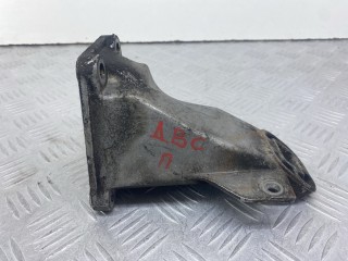 кронштейн двигателя Audi A6 4A/C4 1995, 2.6 л., ABC, бензин, АКПП, синий, универсал, полный привод, 8A0199308G