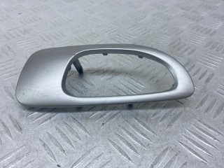 накладка двери внутренняя Peugeot 307 1 поколение 2004, 1.6 л., 9HZ (DV6TED4), дизель, МКПП, серебро, универсал, передний привод, 9634770077